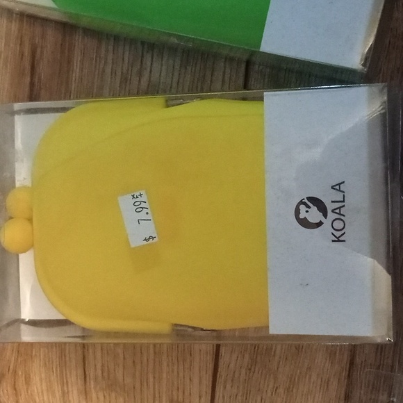 Waterproof case - Picture 2 of 9